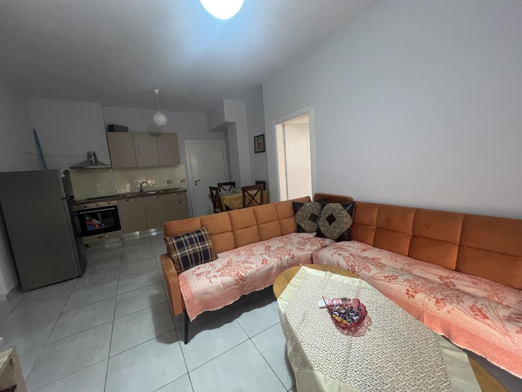 QIRA APARTAMENT 3+1+2  RESTORANT FRESKU   