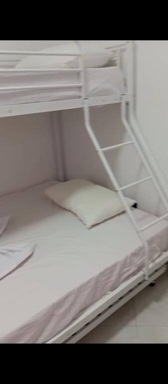 GARSIONERE 270 EURO VILAT AMERIKANE.