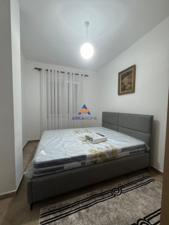 AFFITTASI APPARTAMENTO 1+1+BALCONE "KRISTAL CENTER" 50.000 LEK