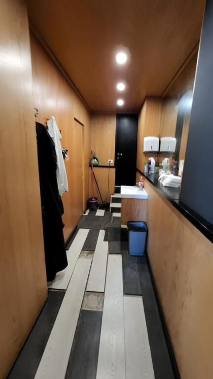 BUSINESS PREMISES FOR RENT - NEAR SHALLVARET