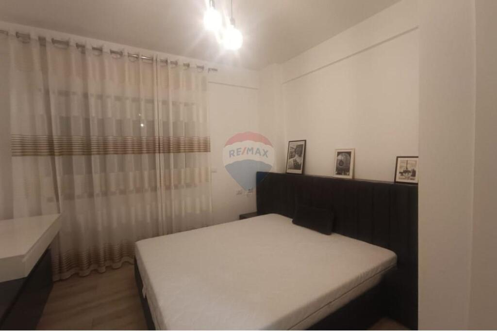 Apartament 2+1+2 me qera Zogu I Zi