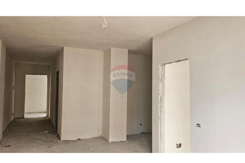 Apartament 2+1 per shitje ne Porcelan  1 !