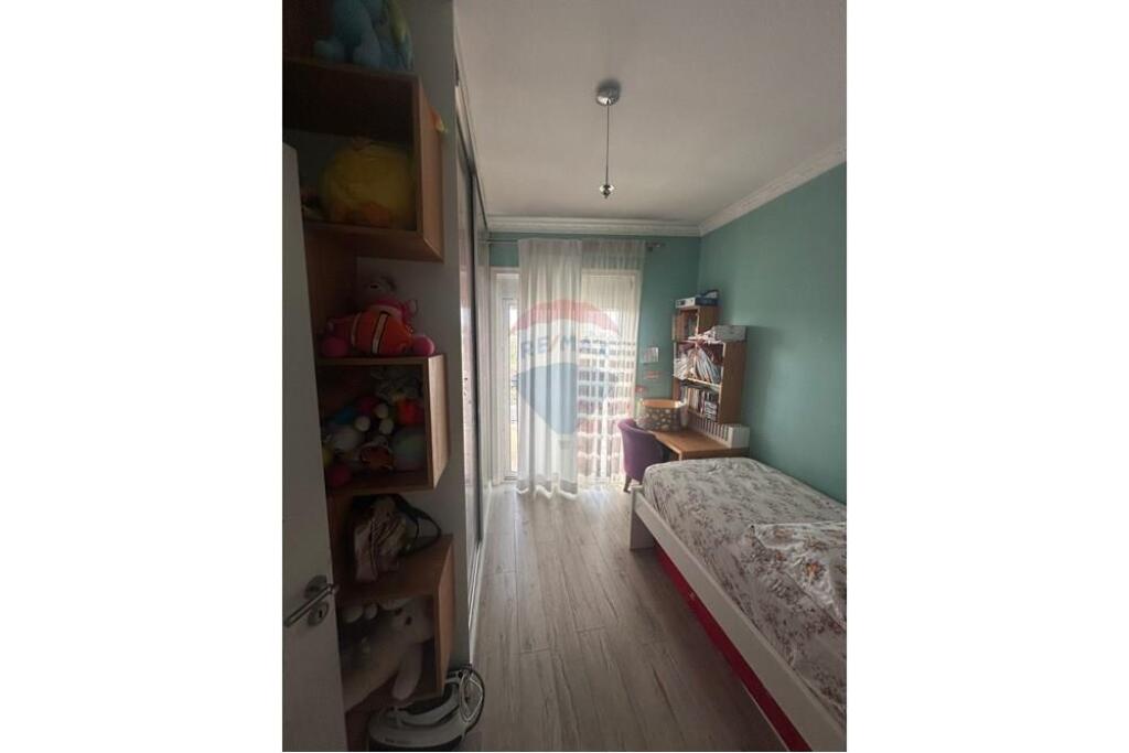 Apartment 2+1+2+ Verandas for sale in Yzberisht
