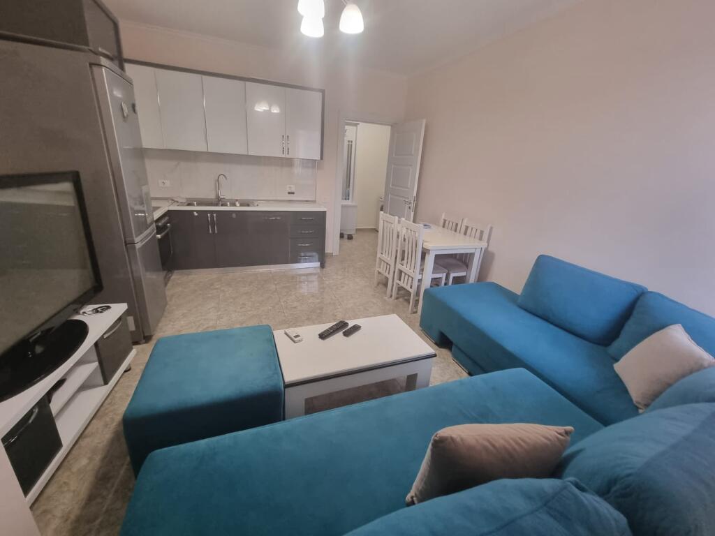 Apartament 1+1 per qira tek Fusha e Aviacionit,