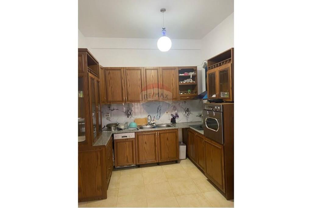 Apartment 1+1 for rent in Bllok !