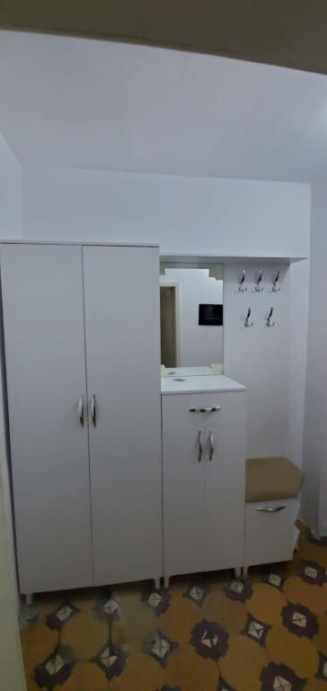 Appartamento 1+1 in affitto a Brryli