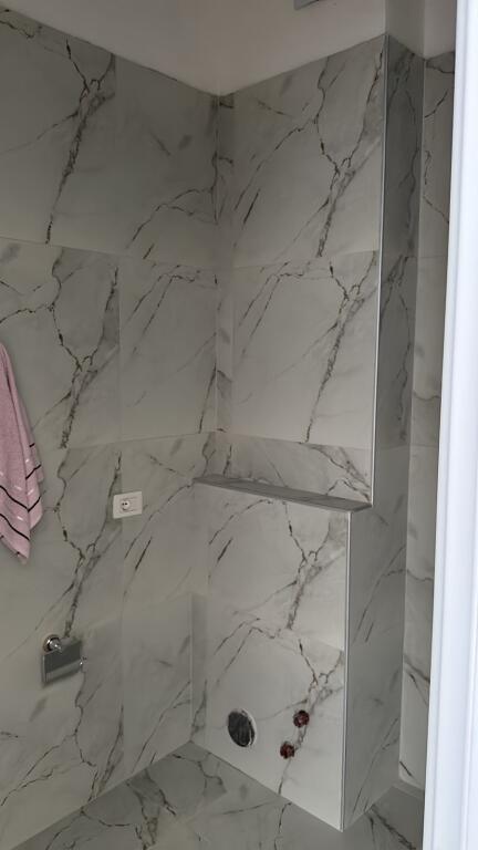 Apartament me qera 1+1