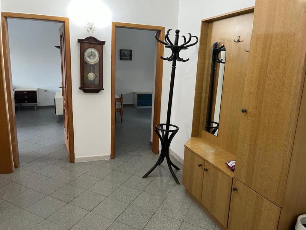 Jepet Me Qera Apartament 2+1+1 Ballkon