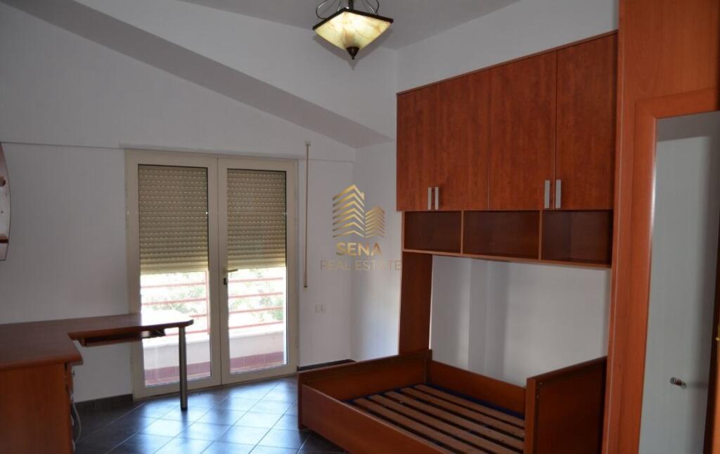 Rent, Apartment 4+1+3+Blk, Dry Lake, 1200 Euro/month