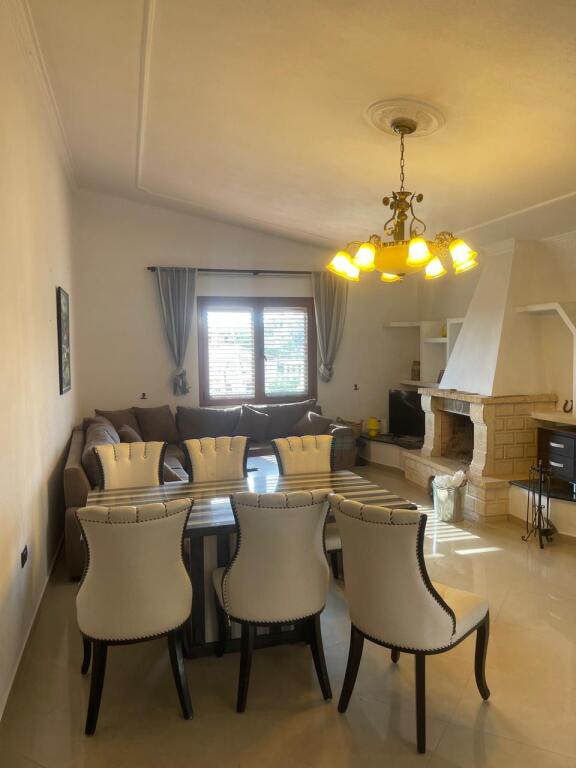 ❗OCCASIONE❗ VILLA CON PISCINA IN VENDITA A FARKE