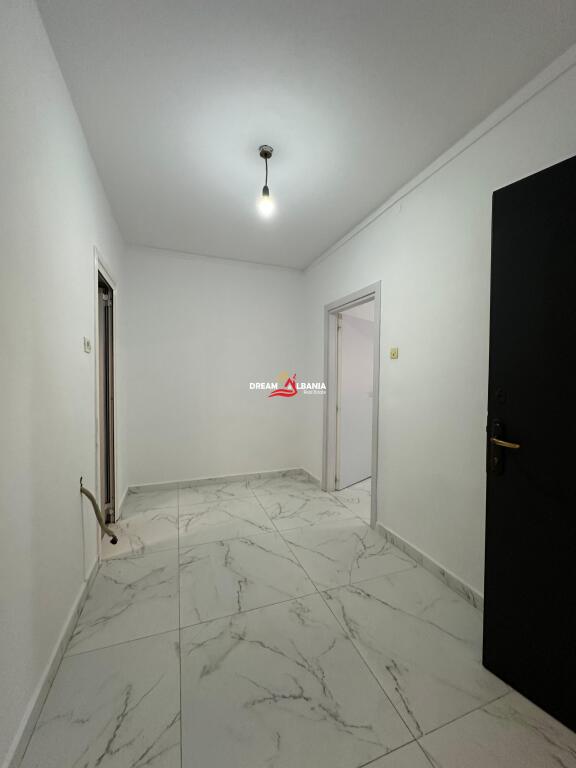 Apartment 1+1 for rent at the Former Park near the Complex Contact in Tirana (ID 4219464)