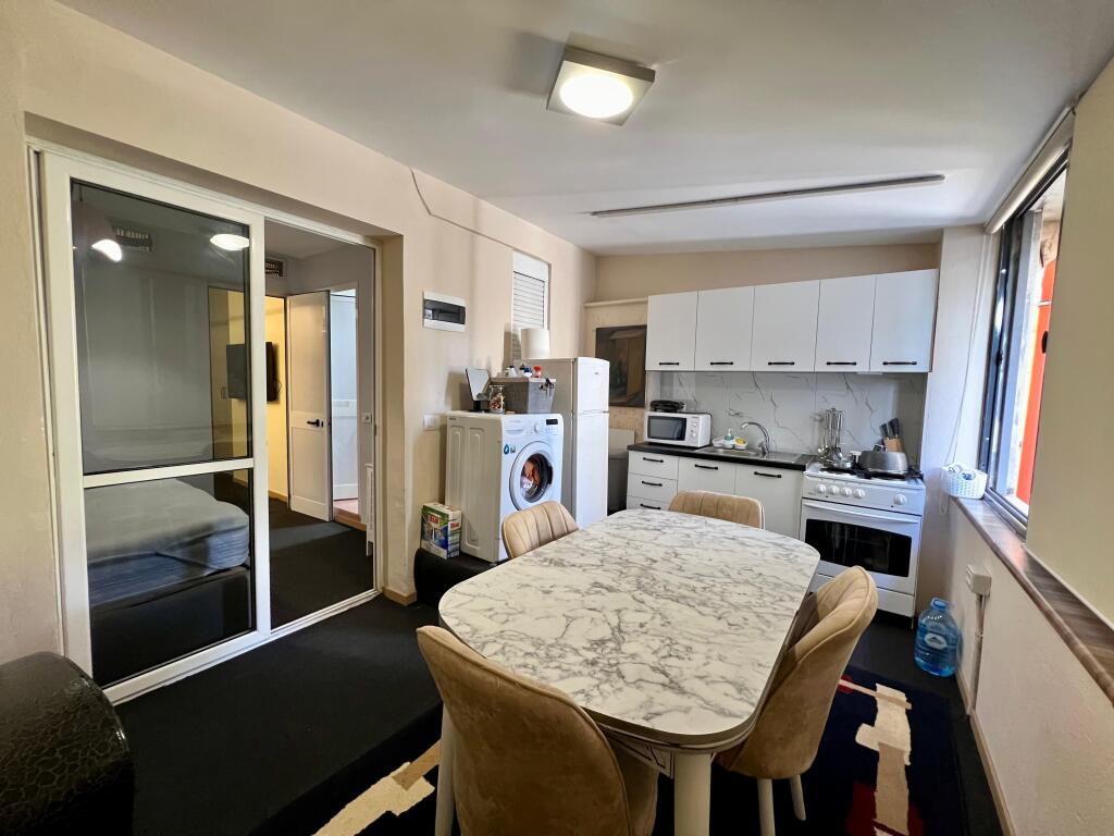 Qira, Apartament 1+1, ”Qendër” , Tiranë.