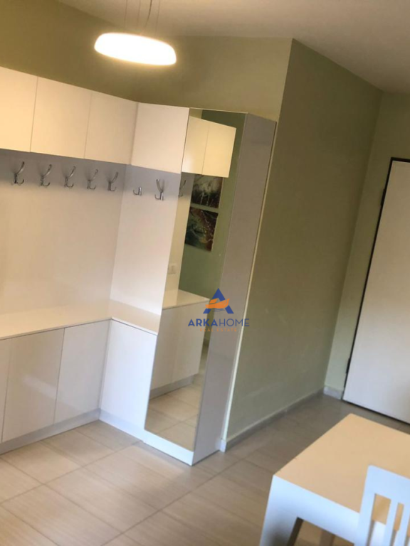 JEPET ME QERA APARTAMENT 2+1+BALLKON "STADIUMI DINAMO " 1000 EURO.