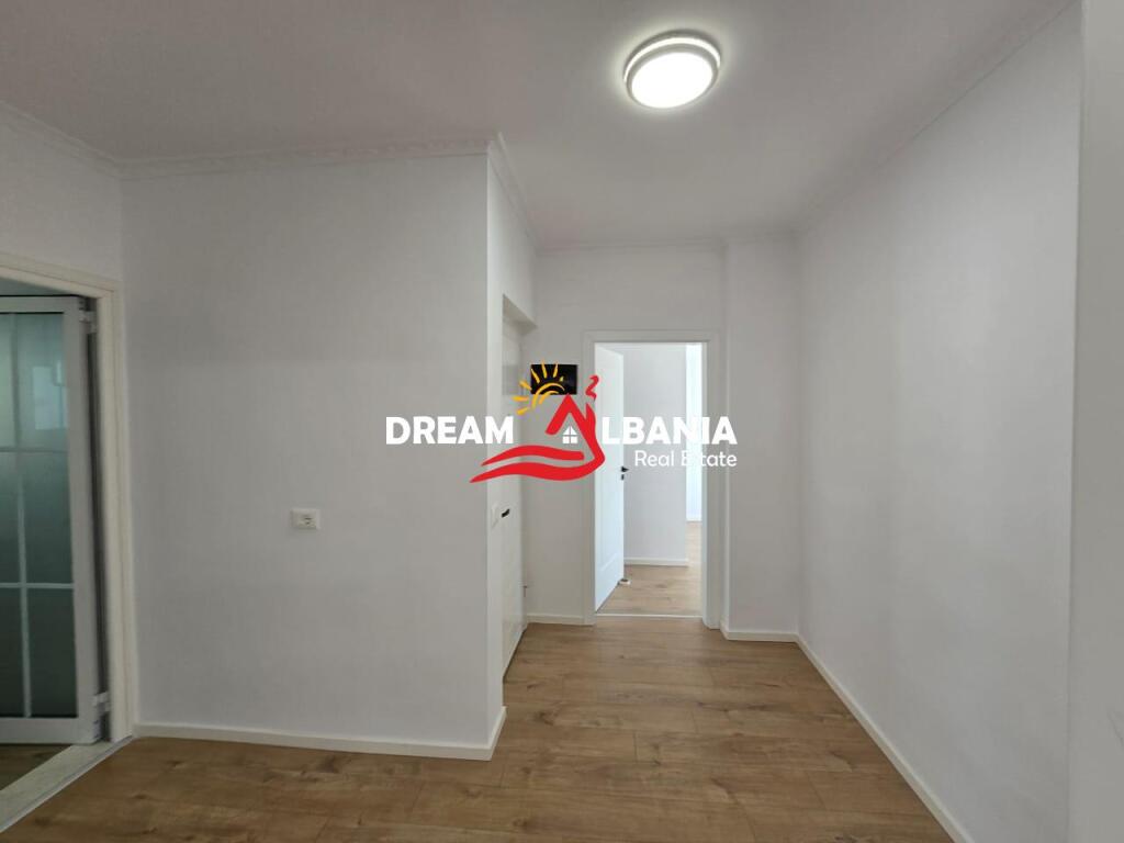 Apartment 2+1 for Sale on Bardhyl Street Main Road (ID 4129533)
