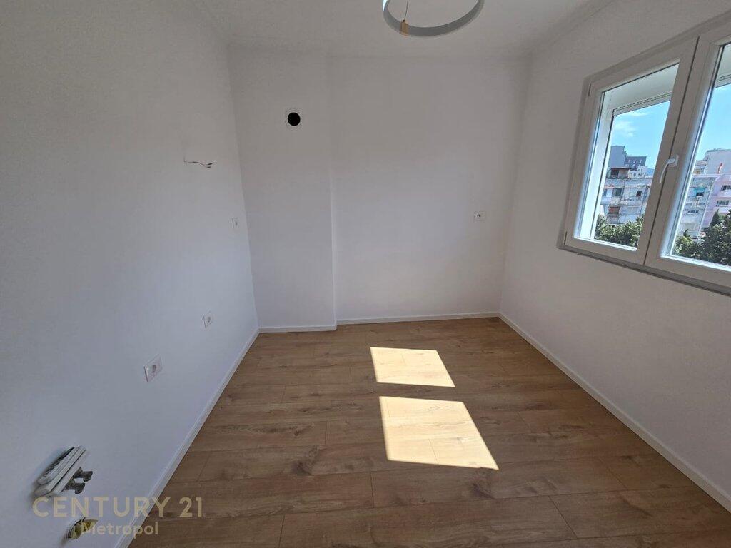 🏡 Apartment for Sale on the Fourth and Top Floor – High-Quality Investment!