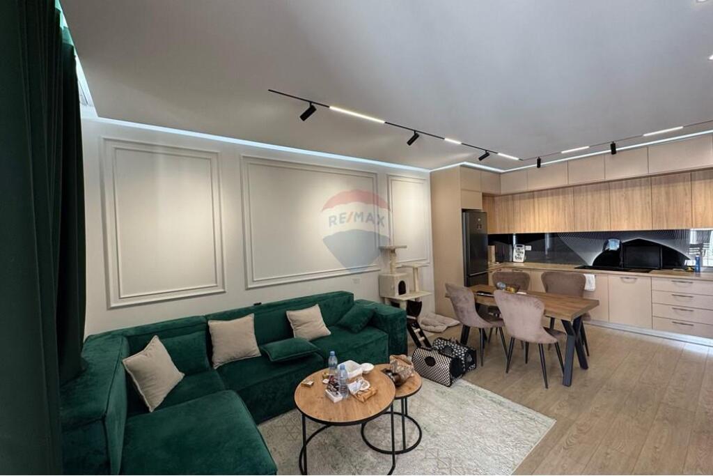 Apartment 2+1+2+Parking Space; Kodra e Diellit