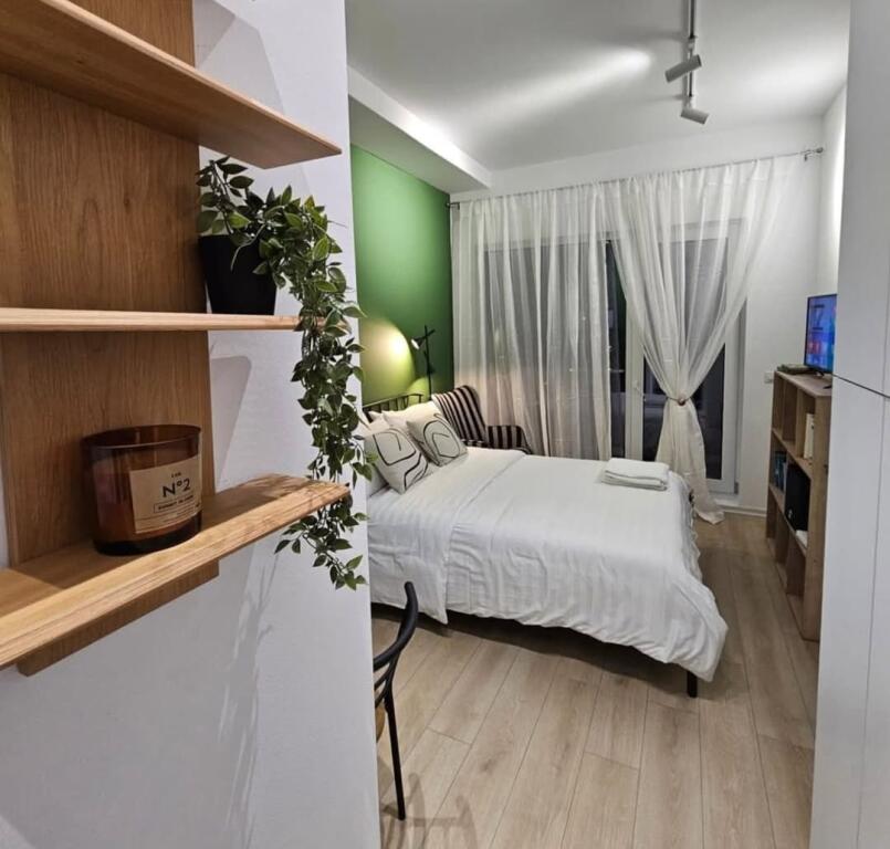 21 December, Kontakt Complex Studio apartment for sale, super invested.