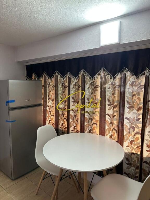 GARSONIERE ME QERA 40 M2 RRUGA 5 MAJI 300 EURO