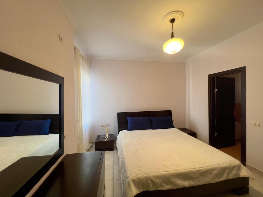 Japim me qira apartament 2+1+2 – prane mbikalimit te Kristal Center! 750 € /Muaj