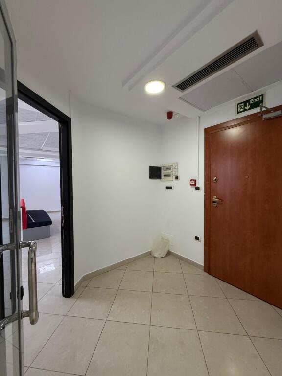 Office for rent at the Twin Towers