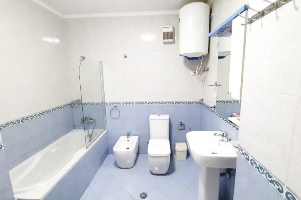 APARTAMENT ME QERA 2+1 ZOGU I ZI 700 EURO