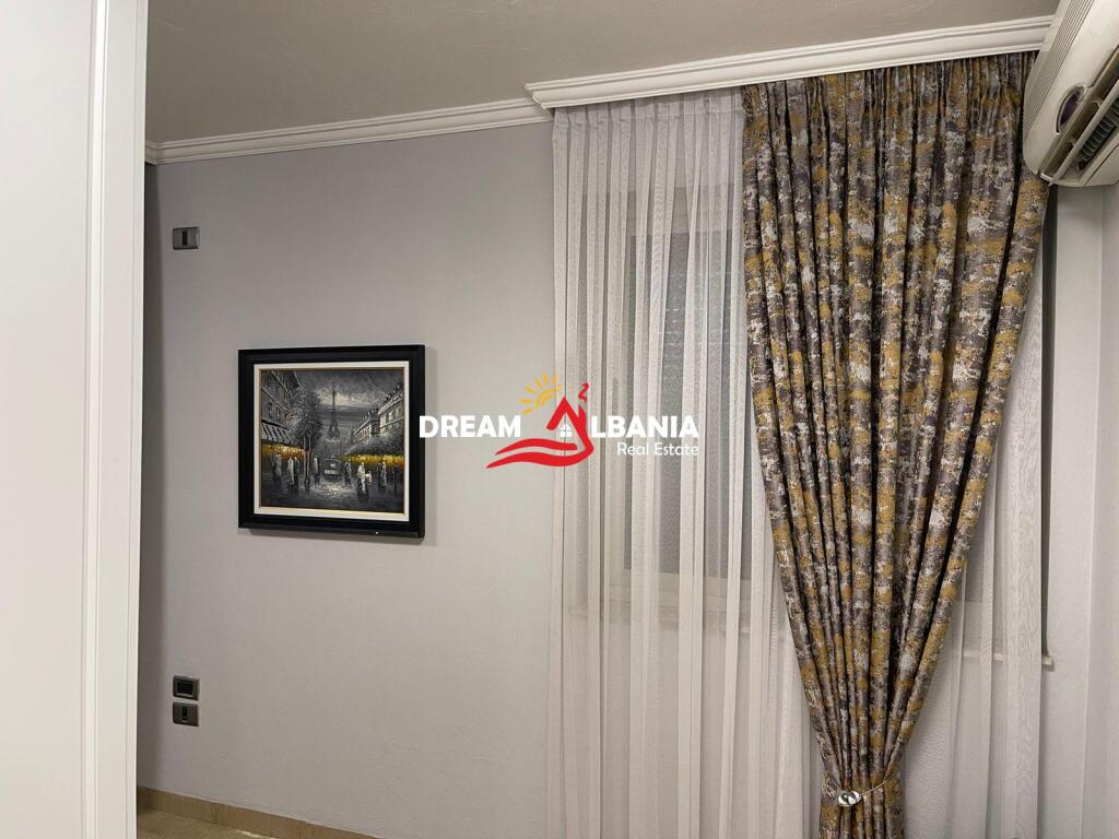 Affittasi appartamento 3+1 presso Mozaiku di Tirana (ID 4239067)