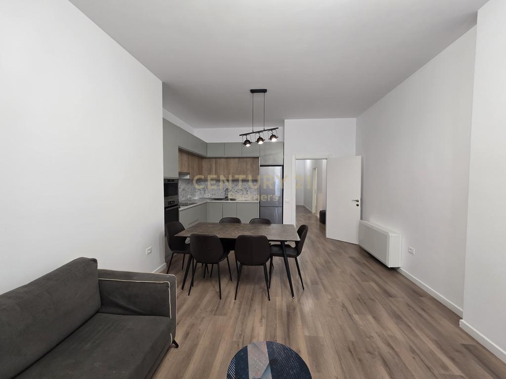 Apartament Modern 2+1+2 +Post parkimi tek Kompleksi Square 21