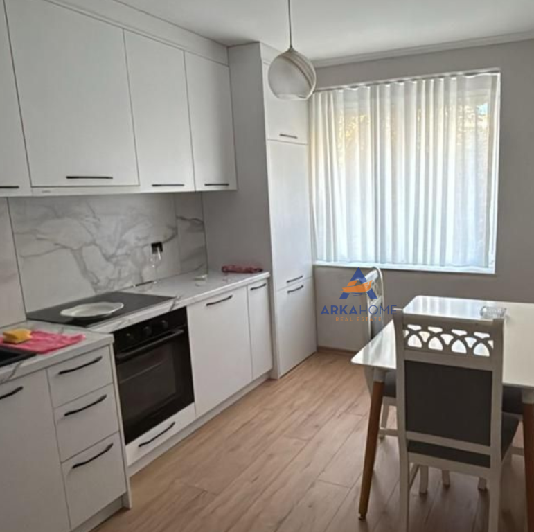 JEPET ME QERA APARTAMENT 1+1+BALLKON "SHESHI WILLSON" 700 EURO.