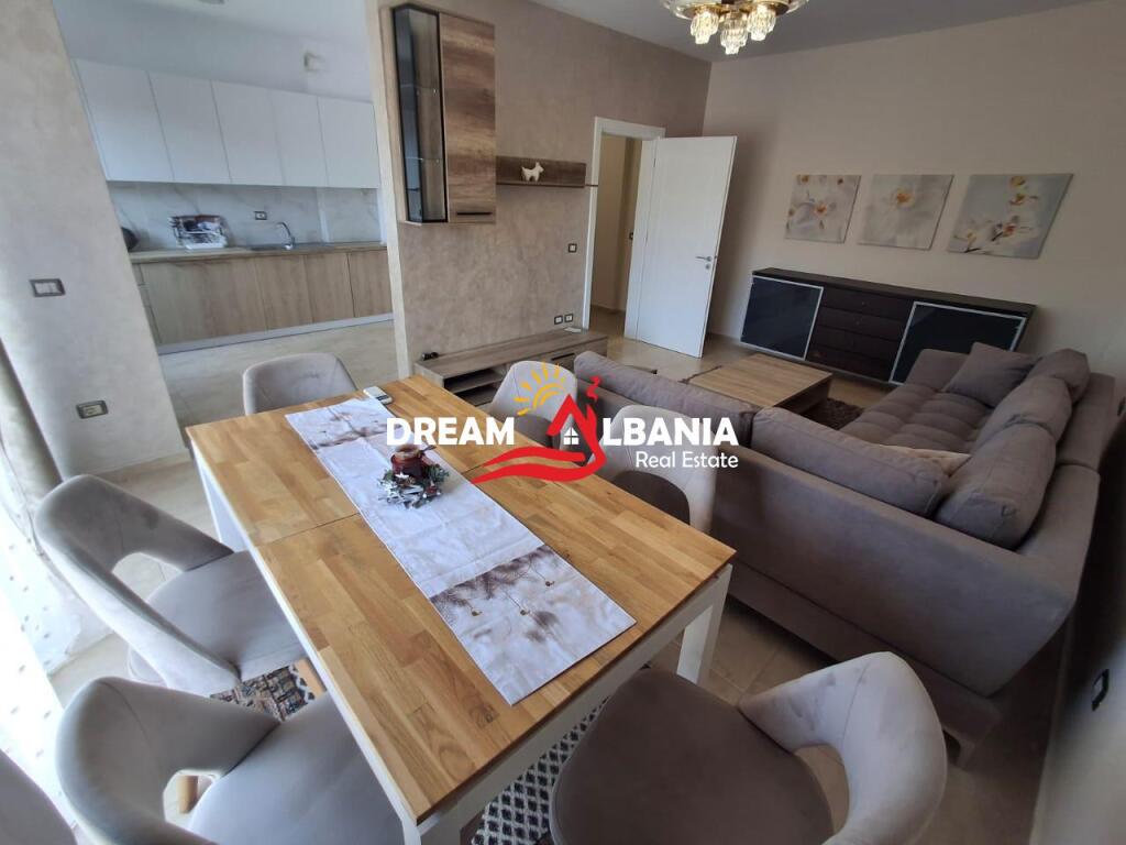 Appartamento in affitto 2+1 vicino alla Scuola Rreze Drite Sauk Tirana ID (42115334)