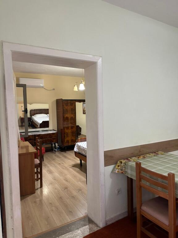 Apartament 2+1 me Qera tek rruga e Durrssit