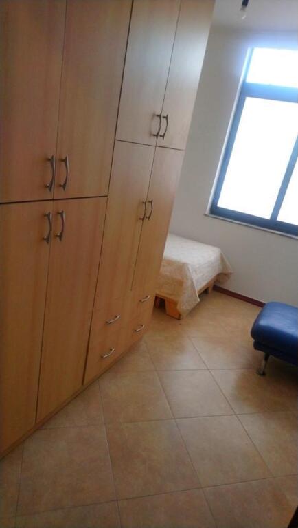 Appartamento 2+1 in affitto nel Centro di Tirana, piazza