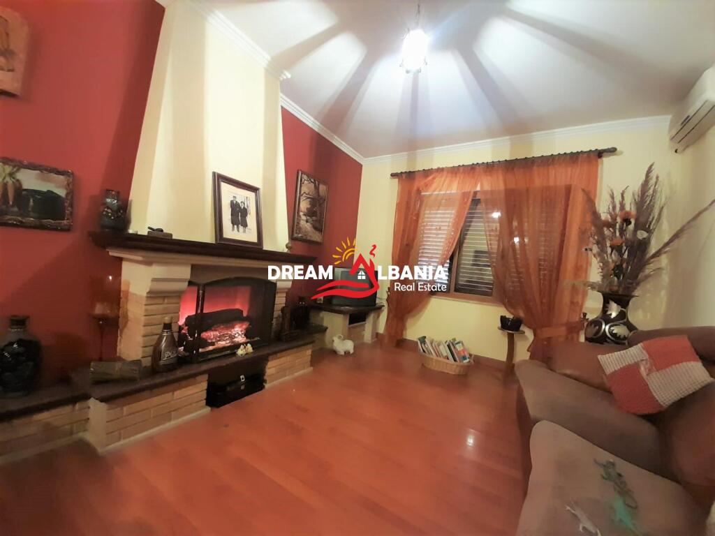 Affittasi appartamento 2+1 vicino al Mercato Nuovo in via Tefta Tashko Koco (ID 4229307)