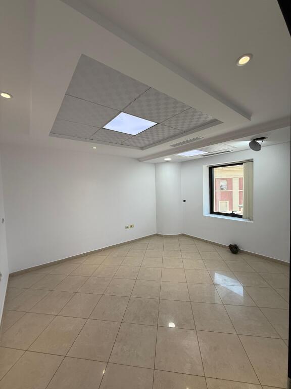 OFFICE SPACE FOR RENT - NEAR THE TWIN TOWERS