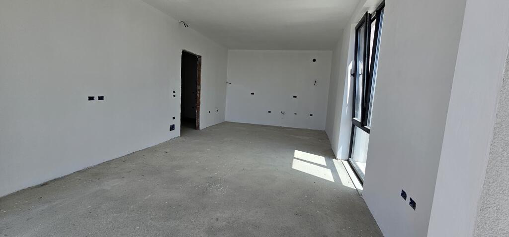 appartamento in vendita con vista sul Lago Farka