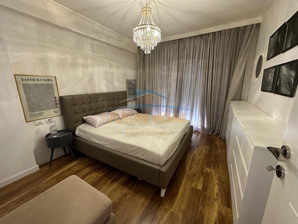 Shitet apartament 2+1+2 Kopshti Botanik