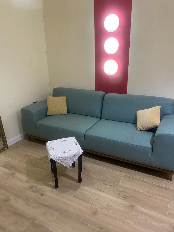 JEPET ME QERA APARTAMENT 1+1 540 EURO MYSLYM SHYRI
