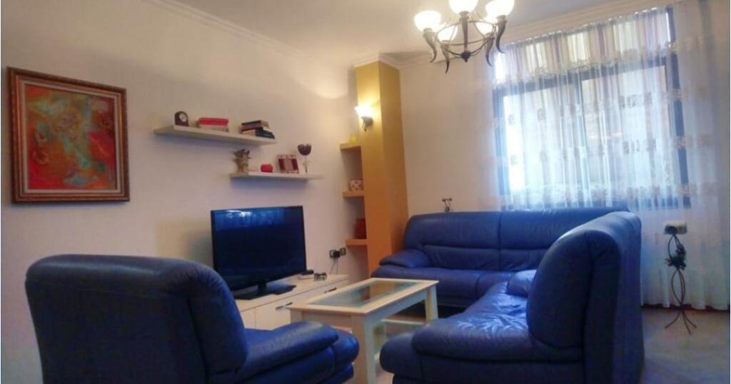 APARTAMENT ME QIRA 2+1 - SHESHI SKENDERBEJ, QENDER