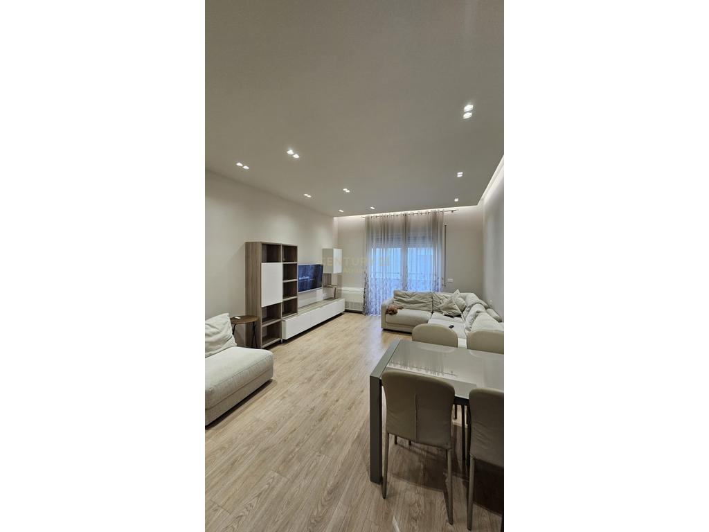 🏡 3-Bedroom, 2-Bathroom Apartment + Storage Room for Sale – Dry Lake Area