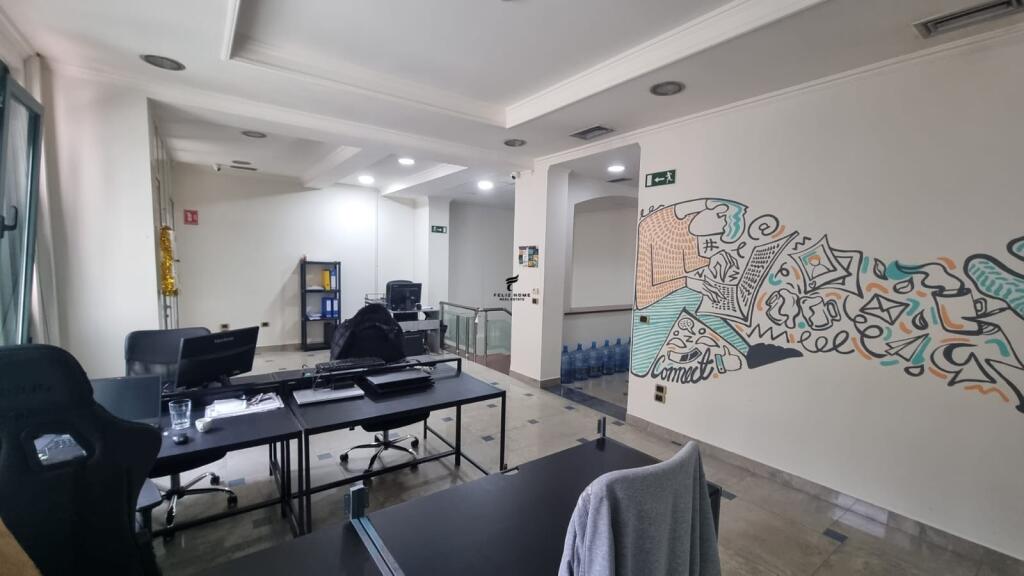 OFFICE FOR SALE 350 M2 BLOCK 1,500,000 EURO
