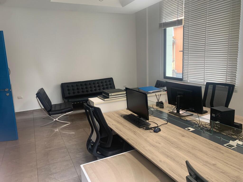 QIRA NJELËSI BIZNESI, KOMUNA E PARISIT, TIRANE