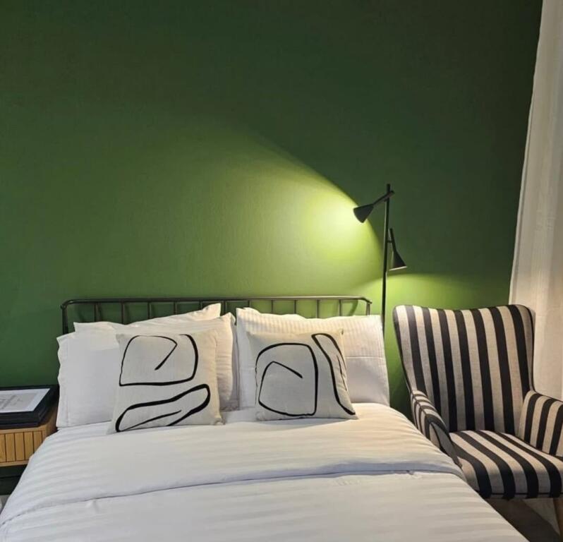 21 December, Kontakt Complex Studio apartment for sale, super invested.