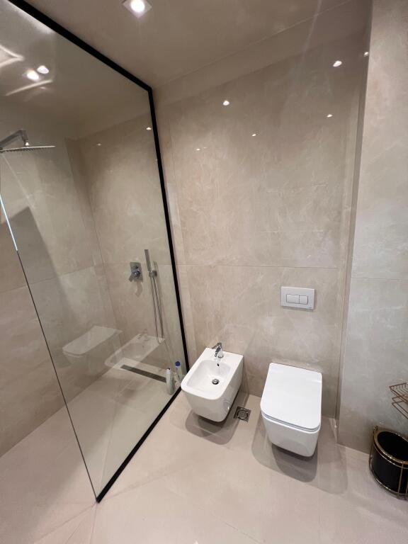 Shitet apartament 2+1+2 me Hipoteke tek Rruga Peti, Liqenini Thate
