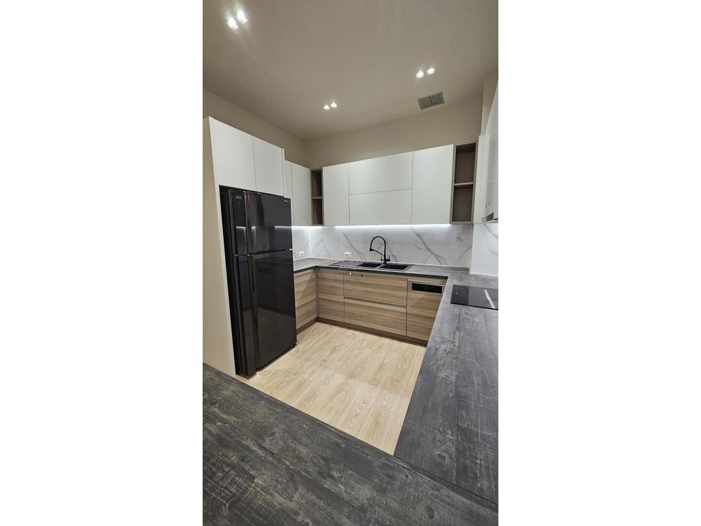 🏡 3-Bedroom, 2-Bathroom Apartment + Storage Room for Sale – Dry Lake Area
