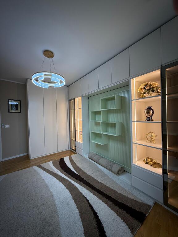 Apartment 4+1 for sale at Lake View Residence (Kosovareve St.) Super Price 