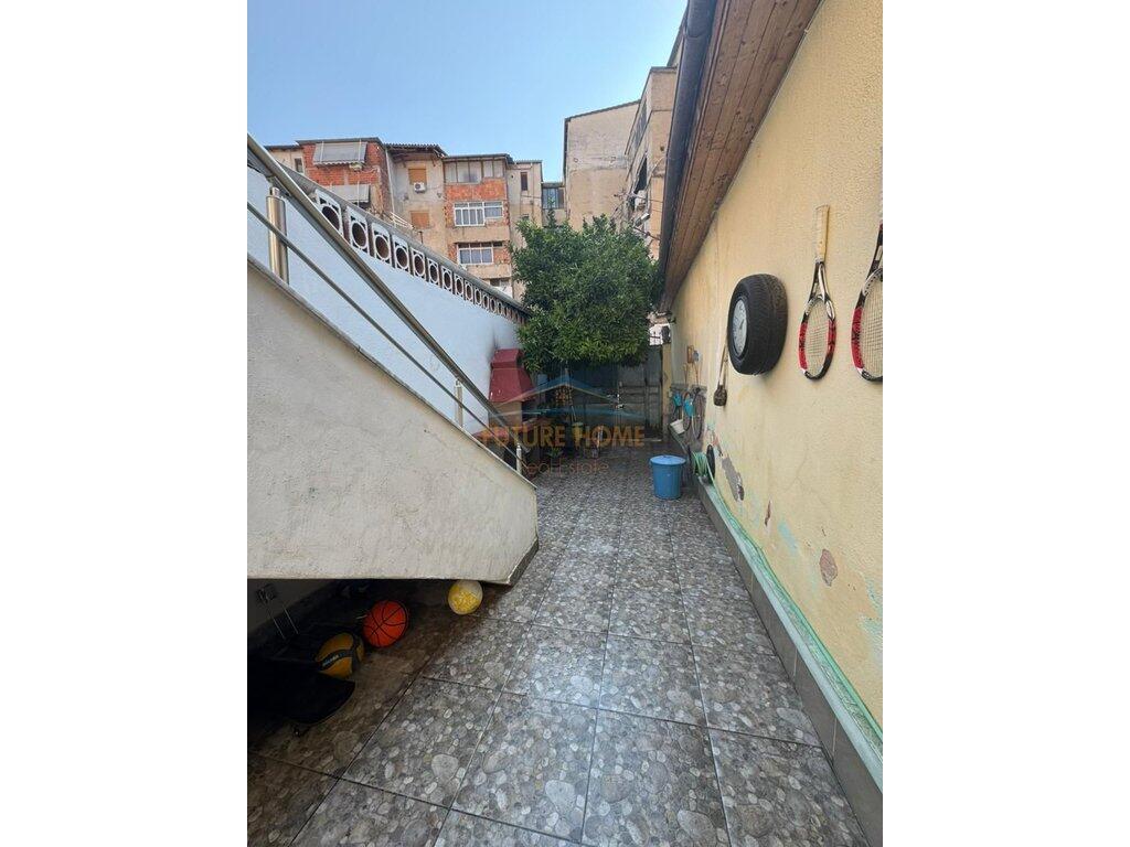 For sale, Private House, Siri Kodra Street, Tirana