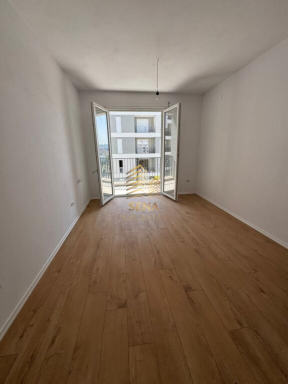 Shitet, Apartament 1+1+blk, Kompleksi Univers City, 68.000 Euro