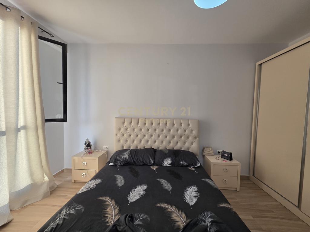 🏢 Shitet Apartament 1+1 në Shkozë, Tiranë – Kati i 4-të