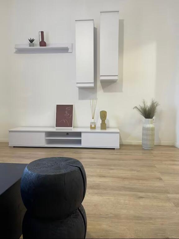 2+1, 3rd floor existing building, 21 December, price 650 euro