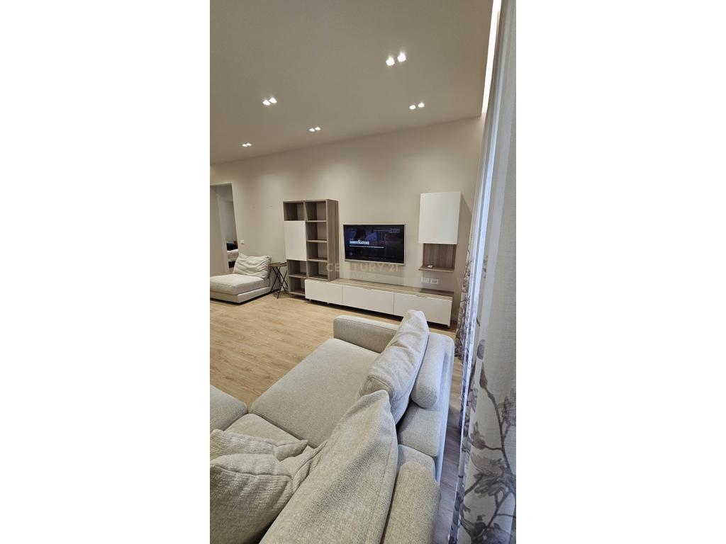 🏡 3-Bedroom, 2-Bathroom Apartment + Storage Room for Sale – Dry Lake Area