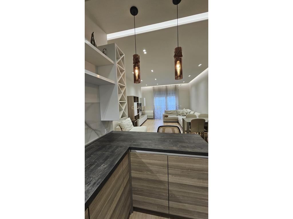 🏡 3-Bedroom, 2-Bathroom Apartment + Storage Room for Sale – Dry Lake Area